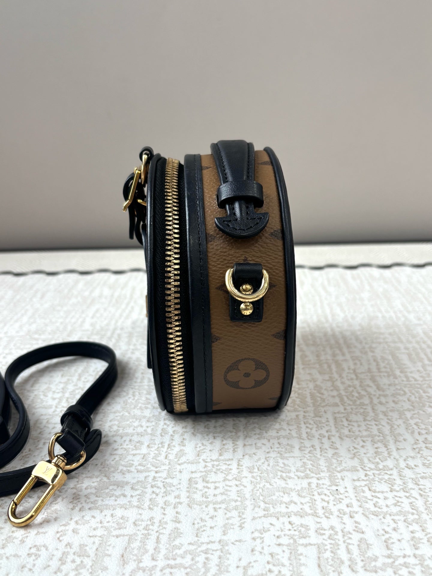 Louis Vuitton - Other - Leather - Brown - (mini)
