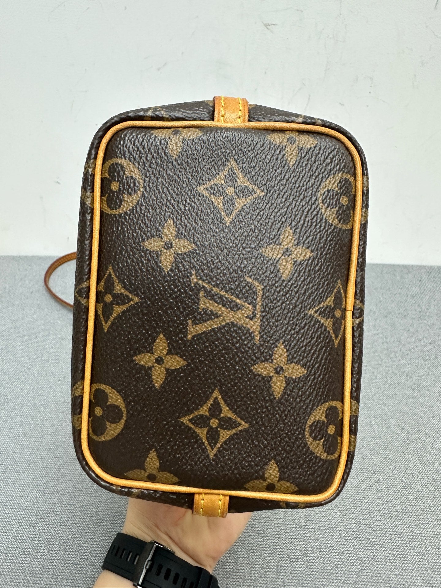 Louis Vuitton - Other - Leather - Brown - (mini)