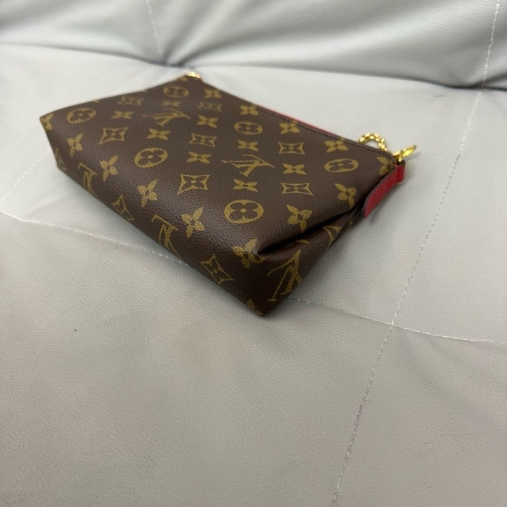 Louis Vuitton - Other - Leather - Brown - (mini)