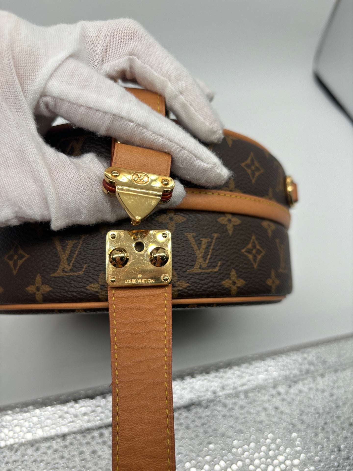 Louis Vuitton - Other - Leather - Brown - (mini)