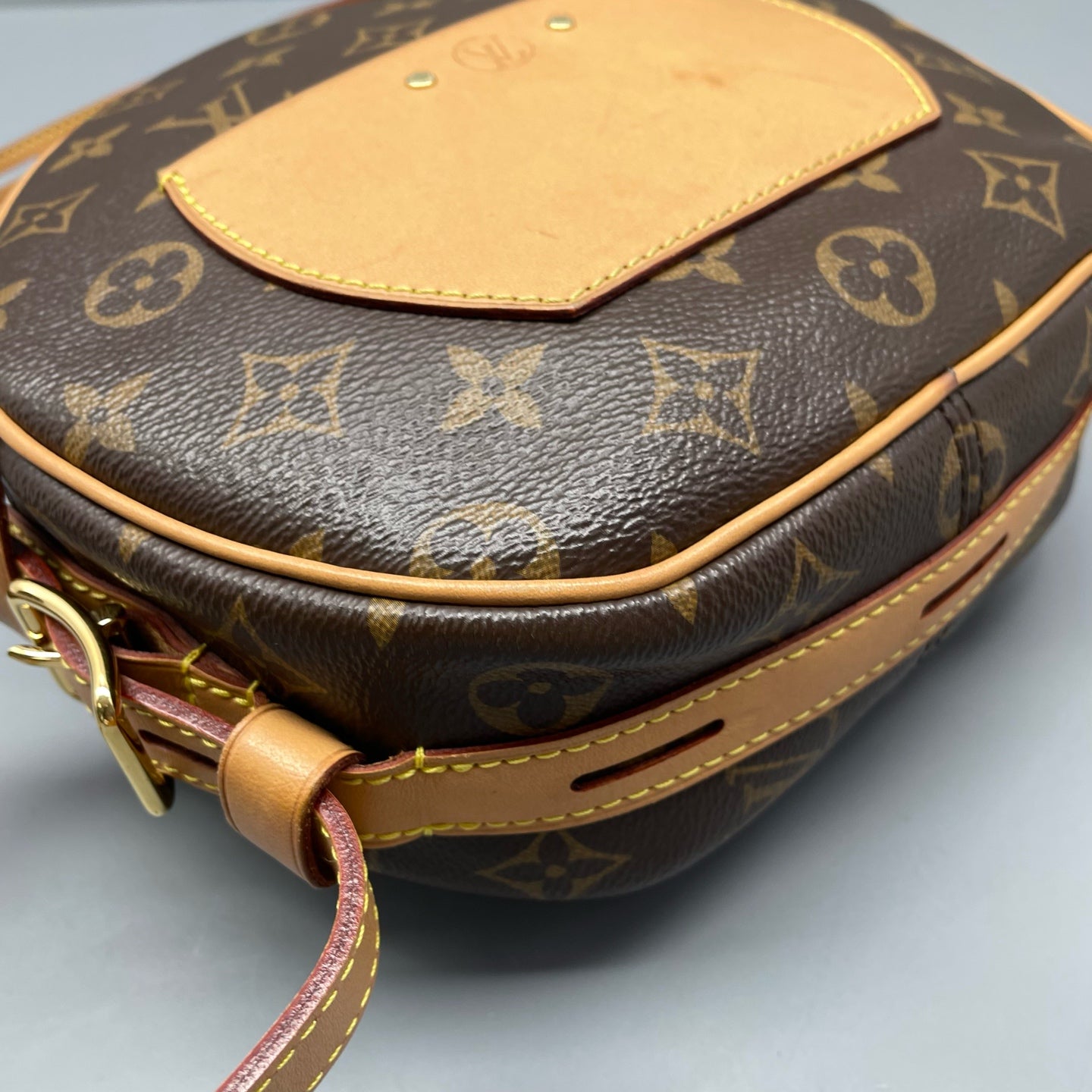 Louis Vuitton - Other - Leather - Brown - (mini)