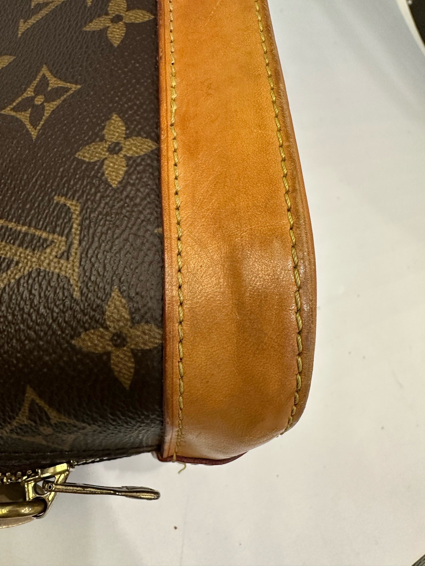 Louis Vuitton - Other - Leather - Brown - (mini)
