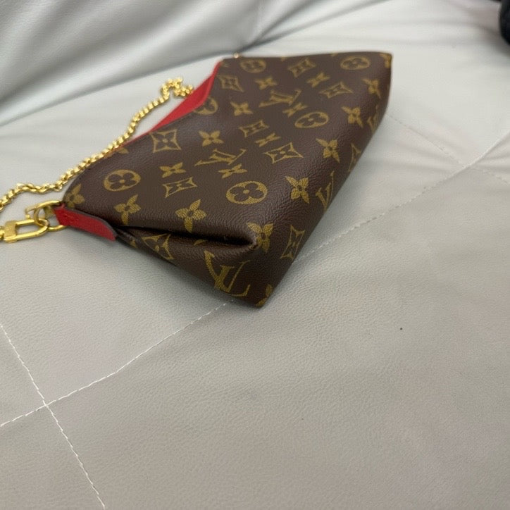 Louis Vuitton - Other - Leather - Brown - (mini)