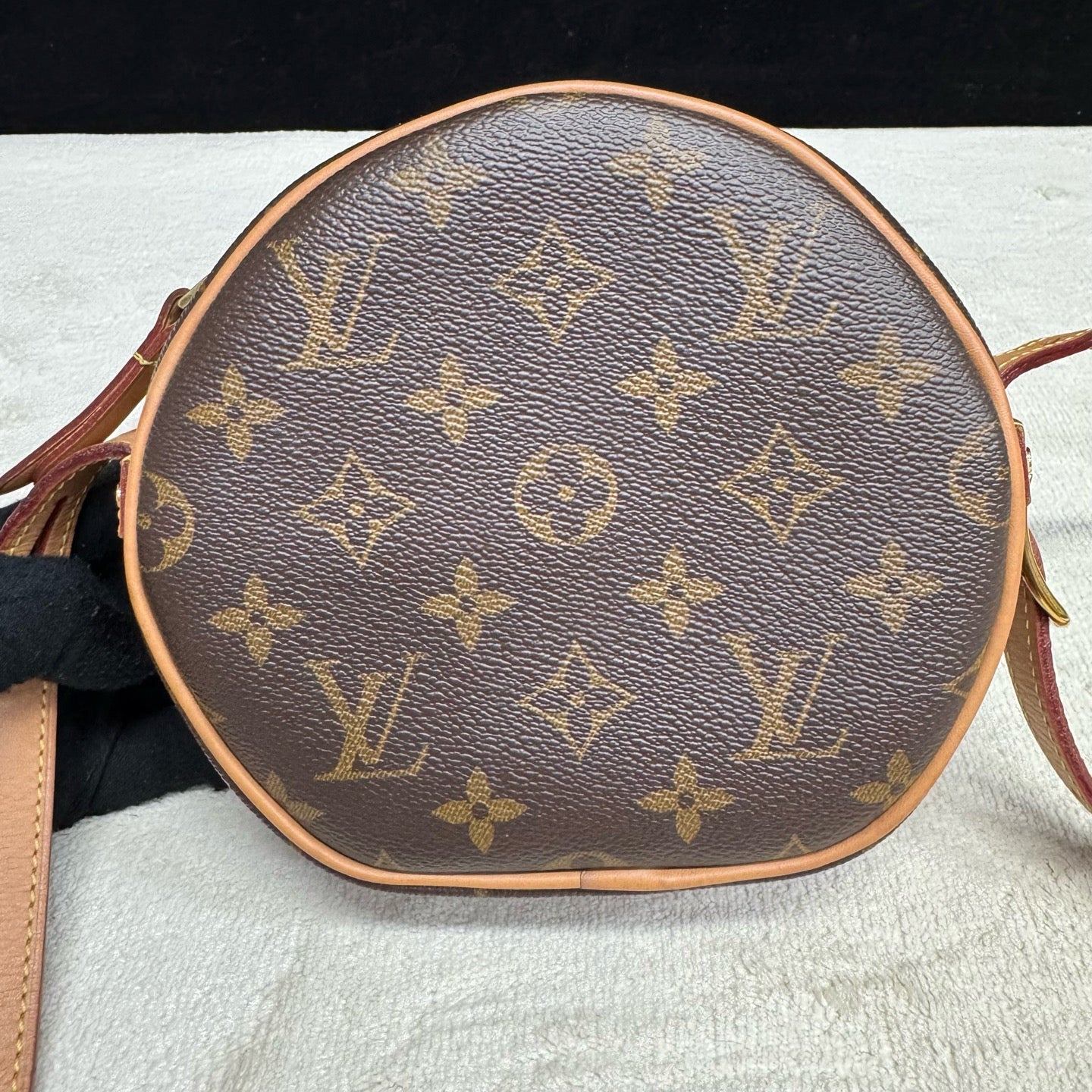 Louis Vuitton - Other - Leather - Brown - (mini)