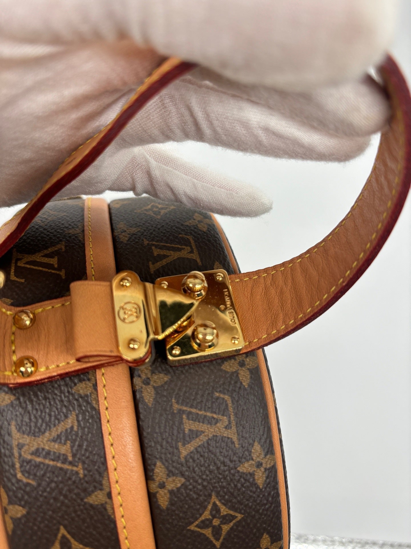 Louis Vuitton - Other - Leather - Brown - (mini)