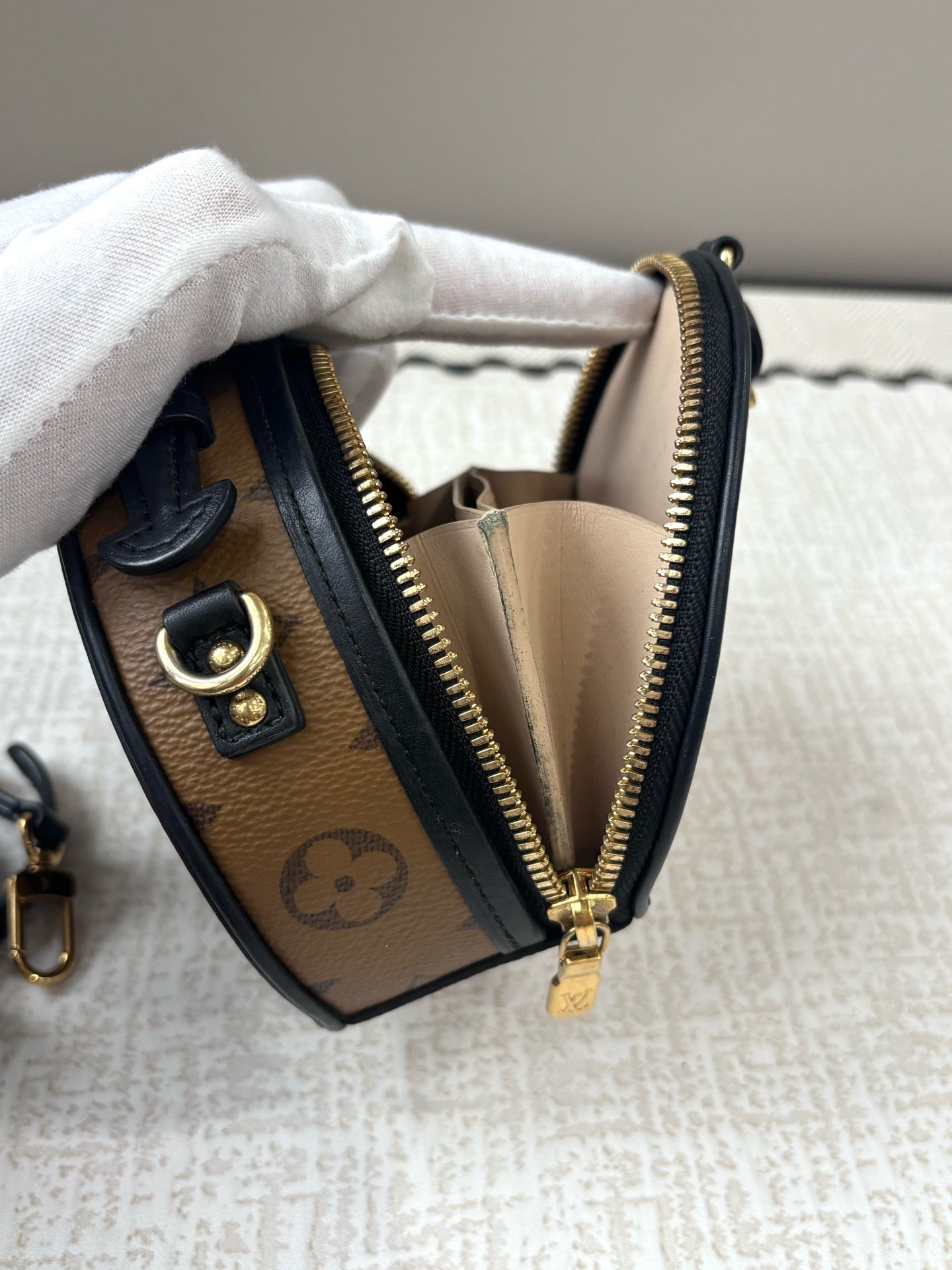 Louis Vuitton - Other - Leather - Brown - (mini)