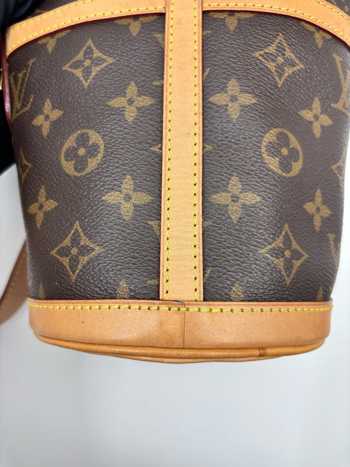 Louis Vuitton - Other - Leather - Brown - (mini)