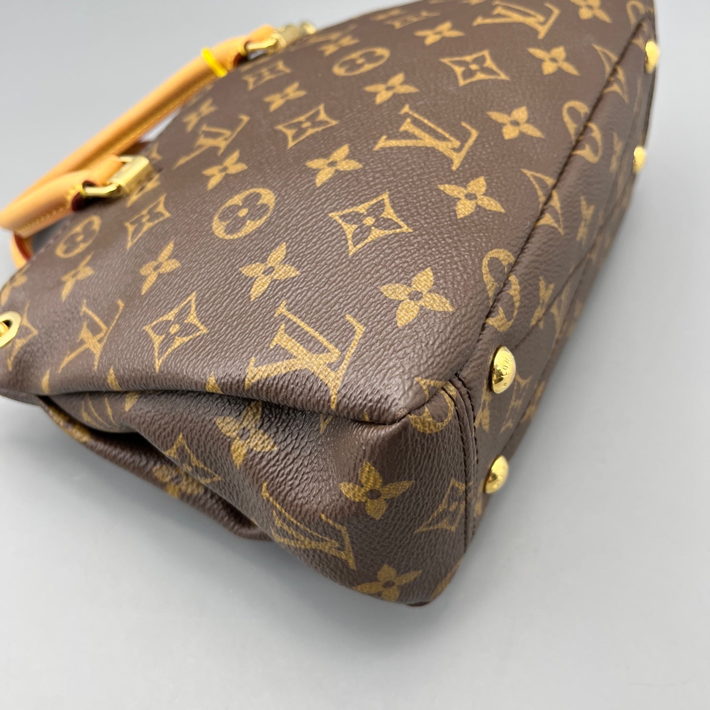 Louis Vuitton - Other - Leather - Brown - (mini)