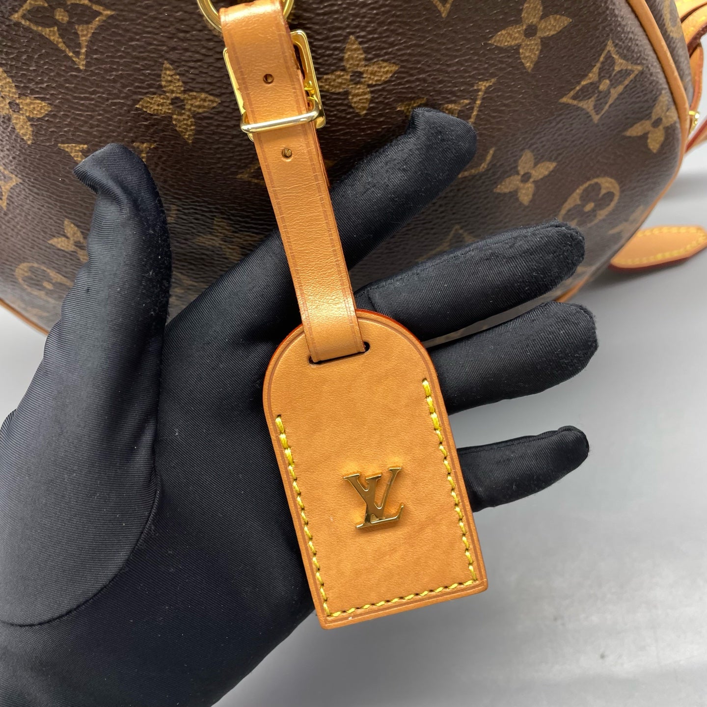 Louis Vuitton - Other - Leather - Brown - (mini)