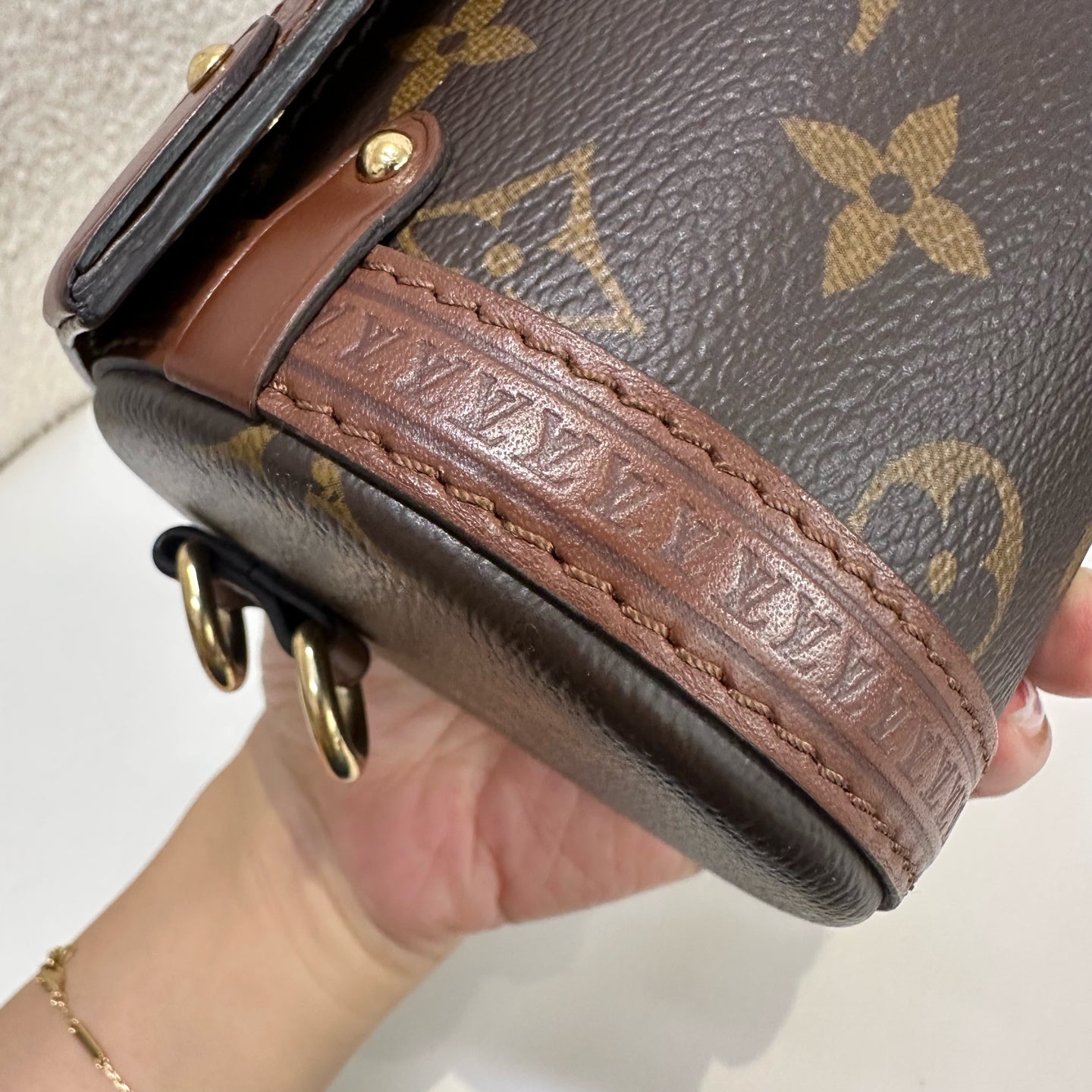 Louis Vuitton - Other - Leather - Brown - (mini)