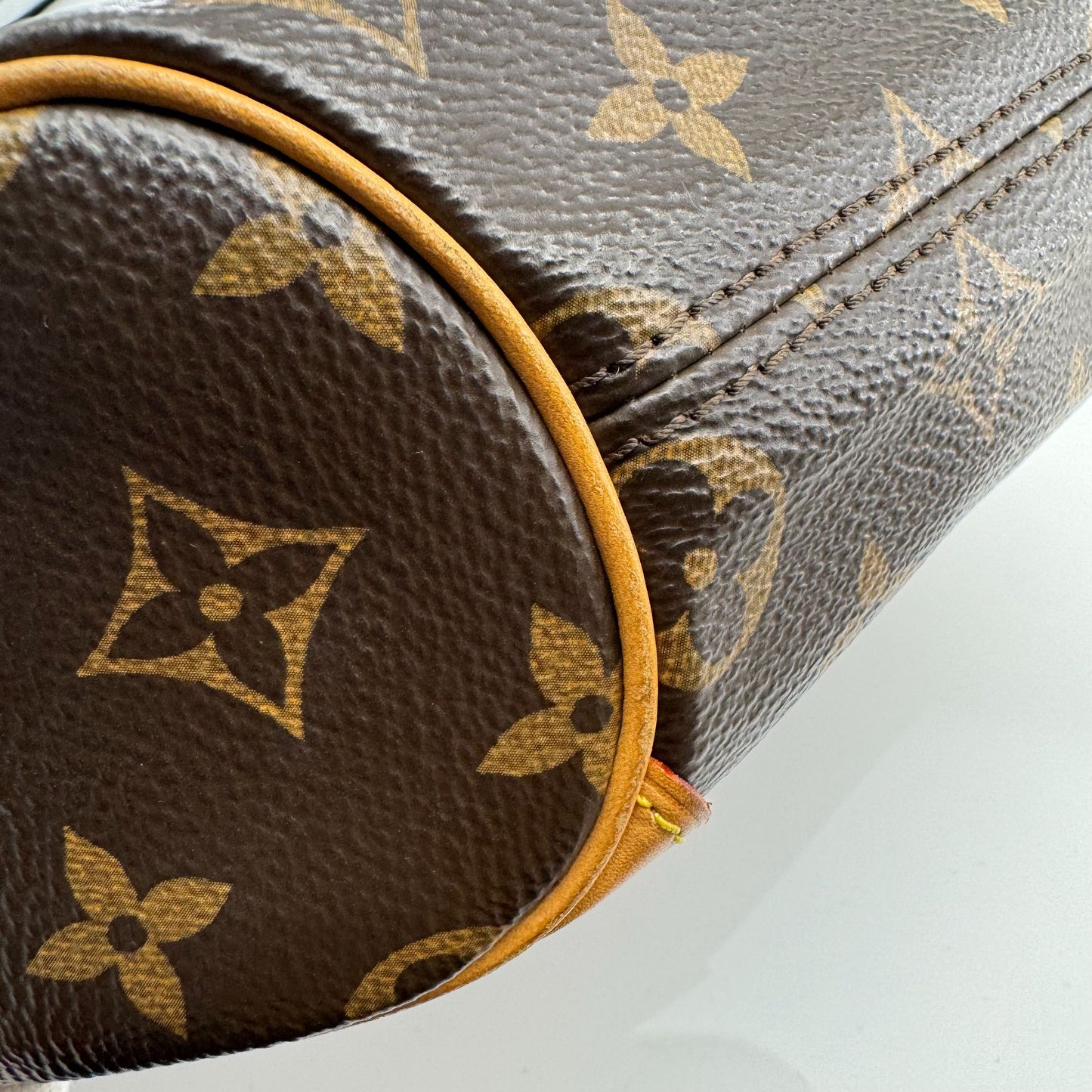 Louis Vuitton - Other - Leather - Brown - (mini)