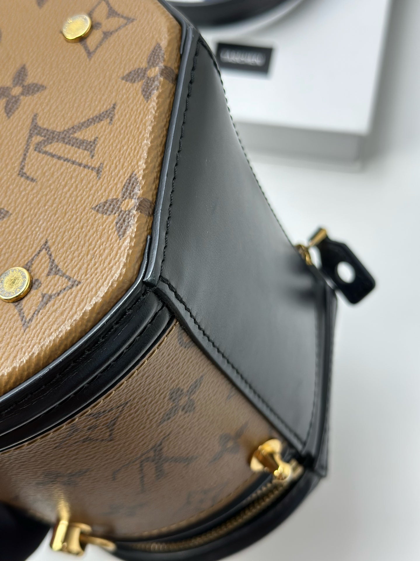 Louis Vuitton - Other - Leather - Brown - (mini)
