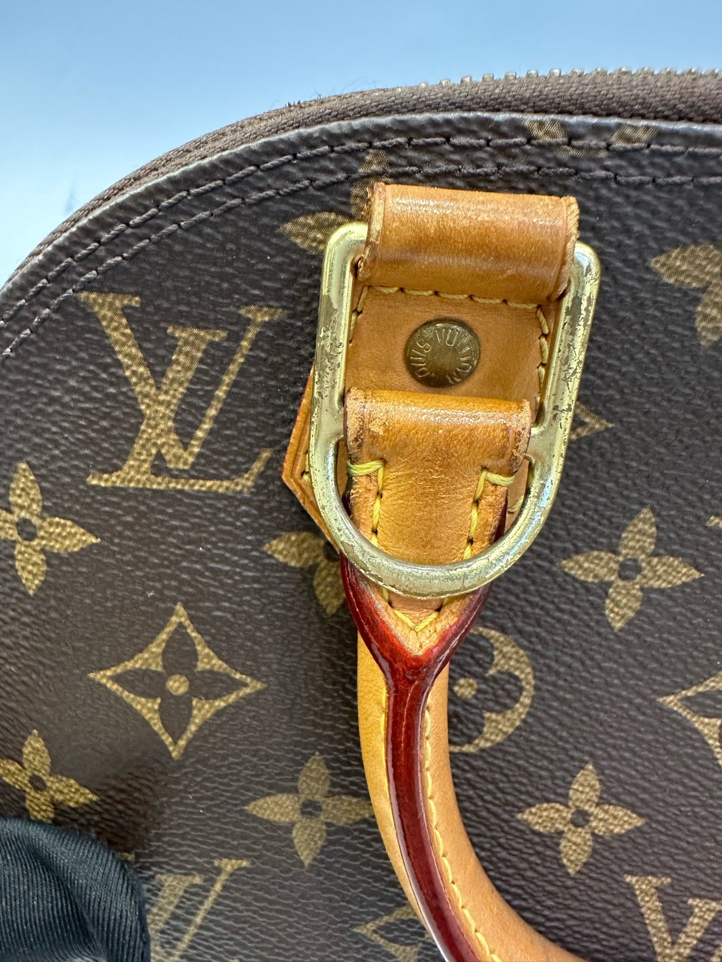 Louis Vuitton - Other - Leather - Brown - (mini)