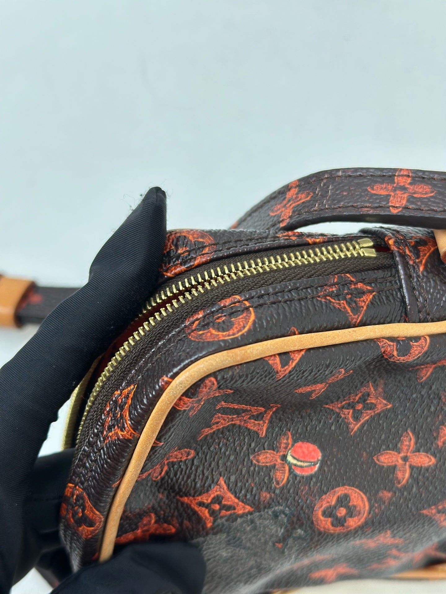Louis Vuitton - Other - Leather - Brown - (mini)