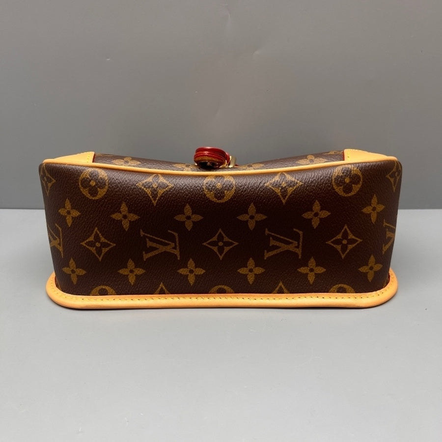 Louis Vuitton - Other - Leather - Brown - (small)
