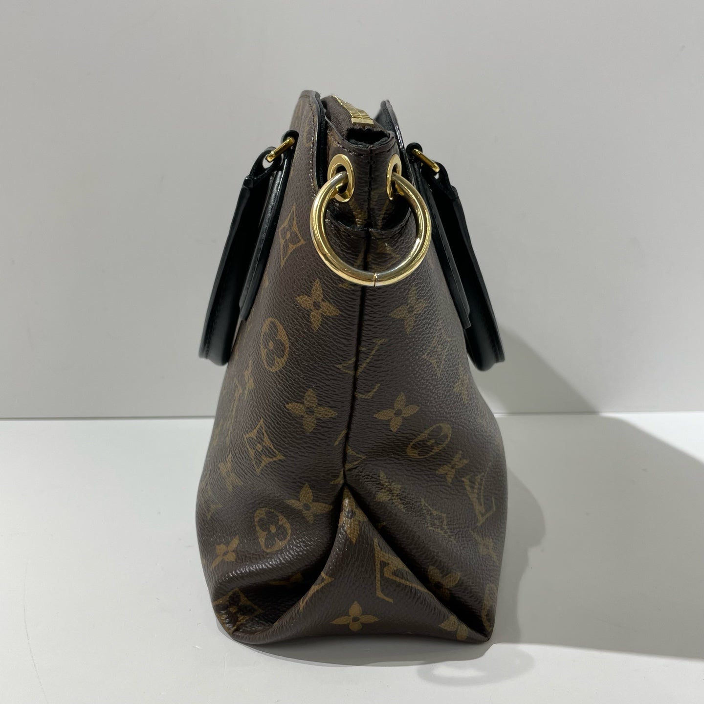 Louis Vuitton - Other - Leather - Brown - (small)