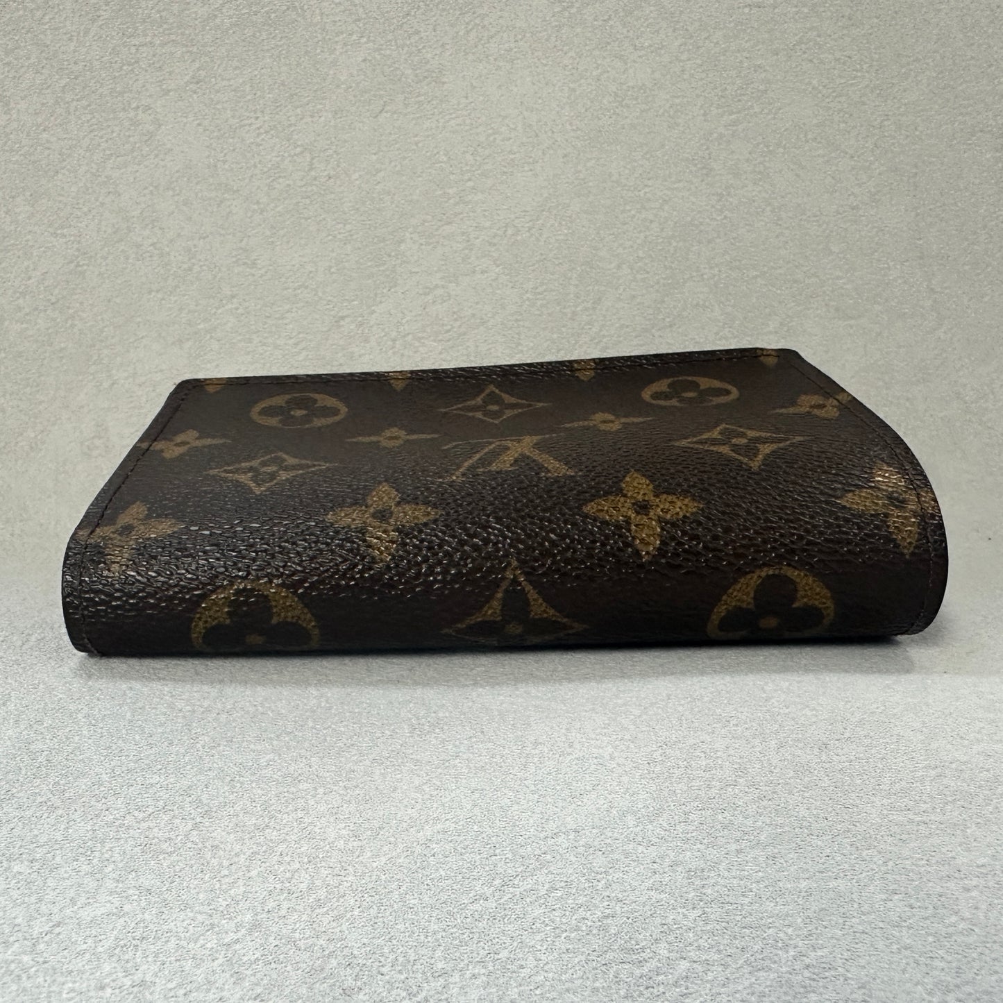 Louis Vuitton - Other - Leather - Brown - (small)