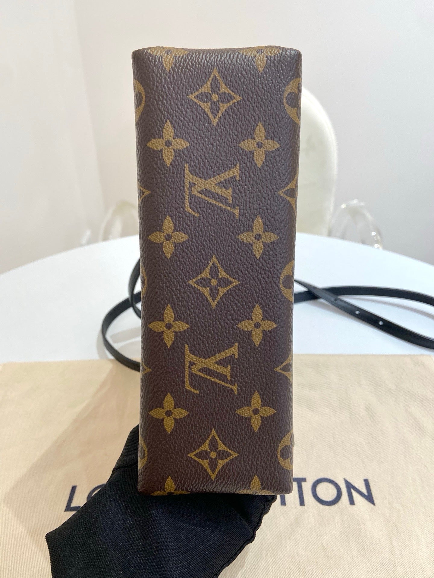 Louis Vuitton - Other - Leather - Brown - (small)