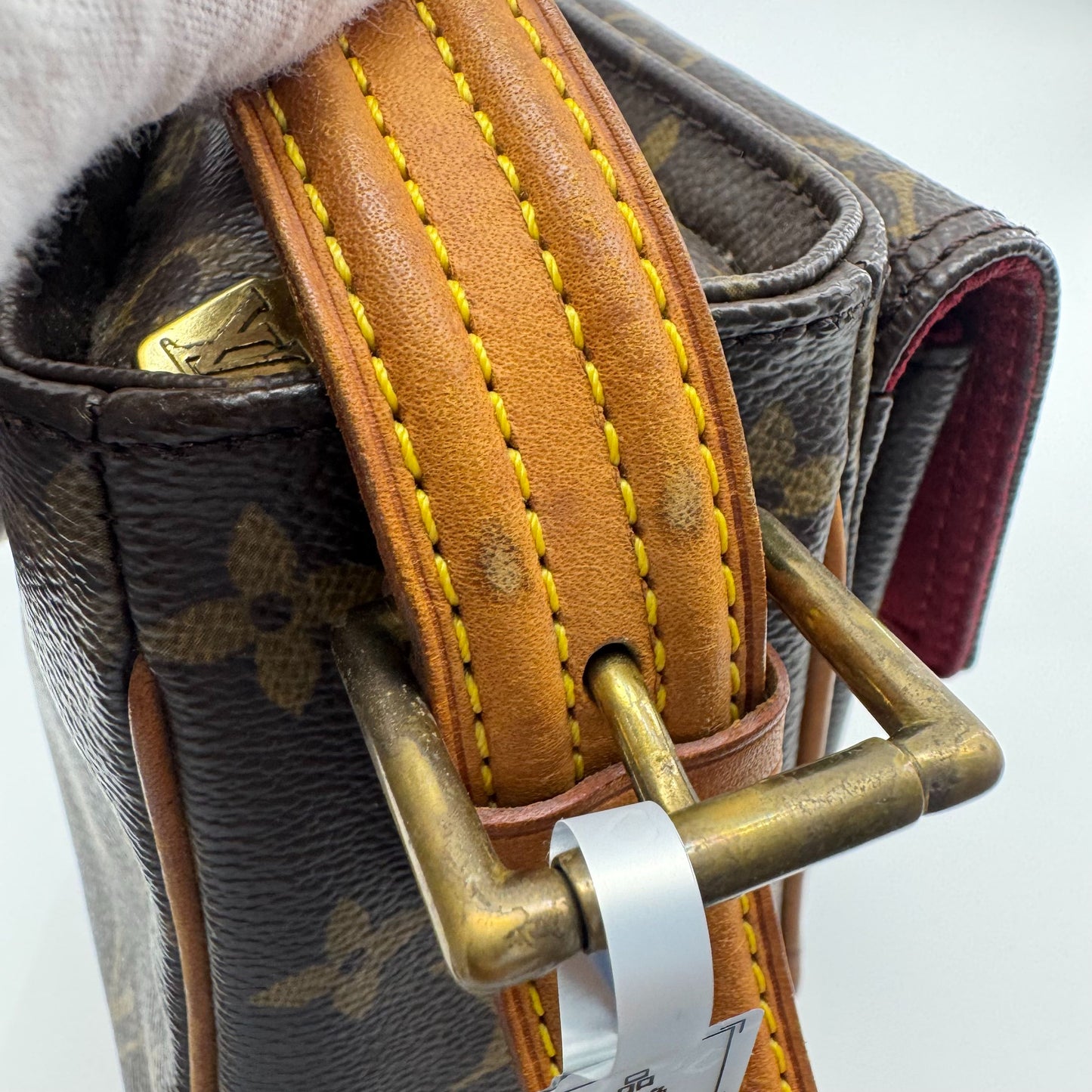Louis Vuitton - Other - Leather - Brown - (small)
