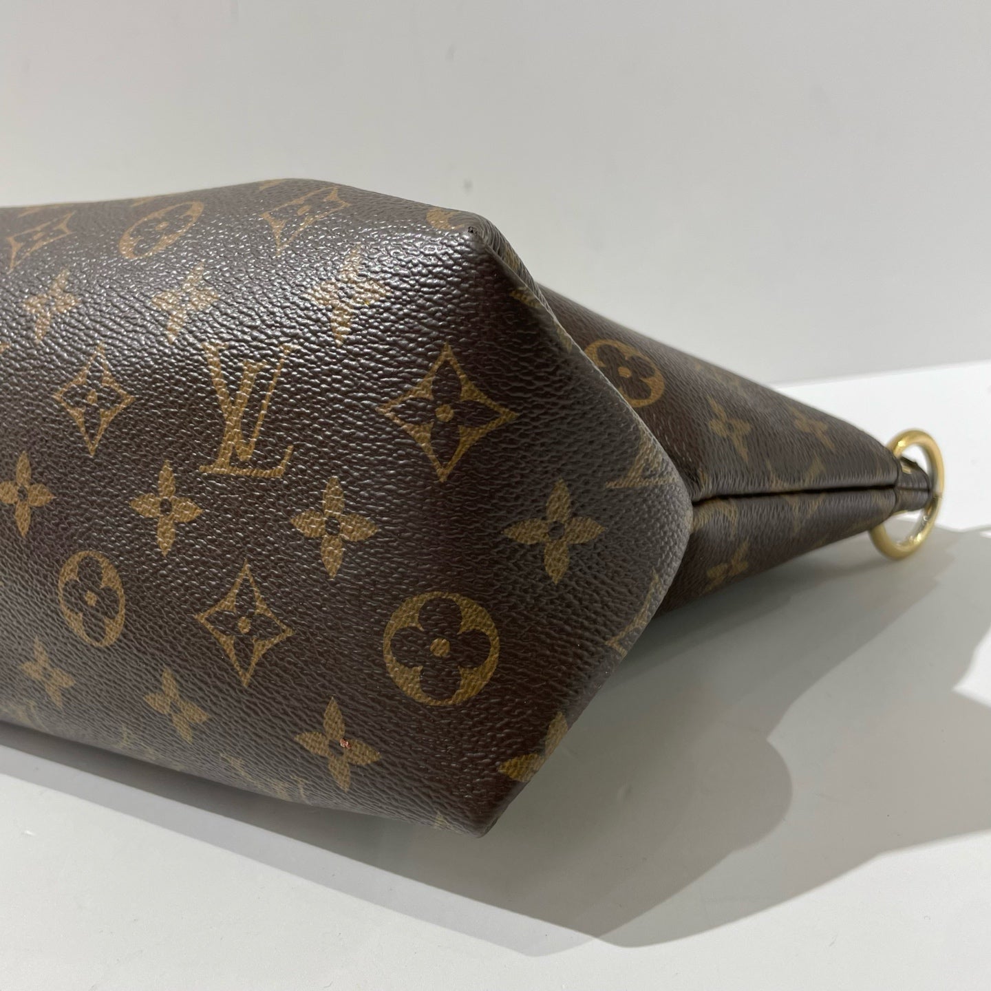 Louis Vuitton - Other - Leather - Brown - (small)