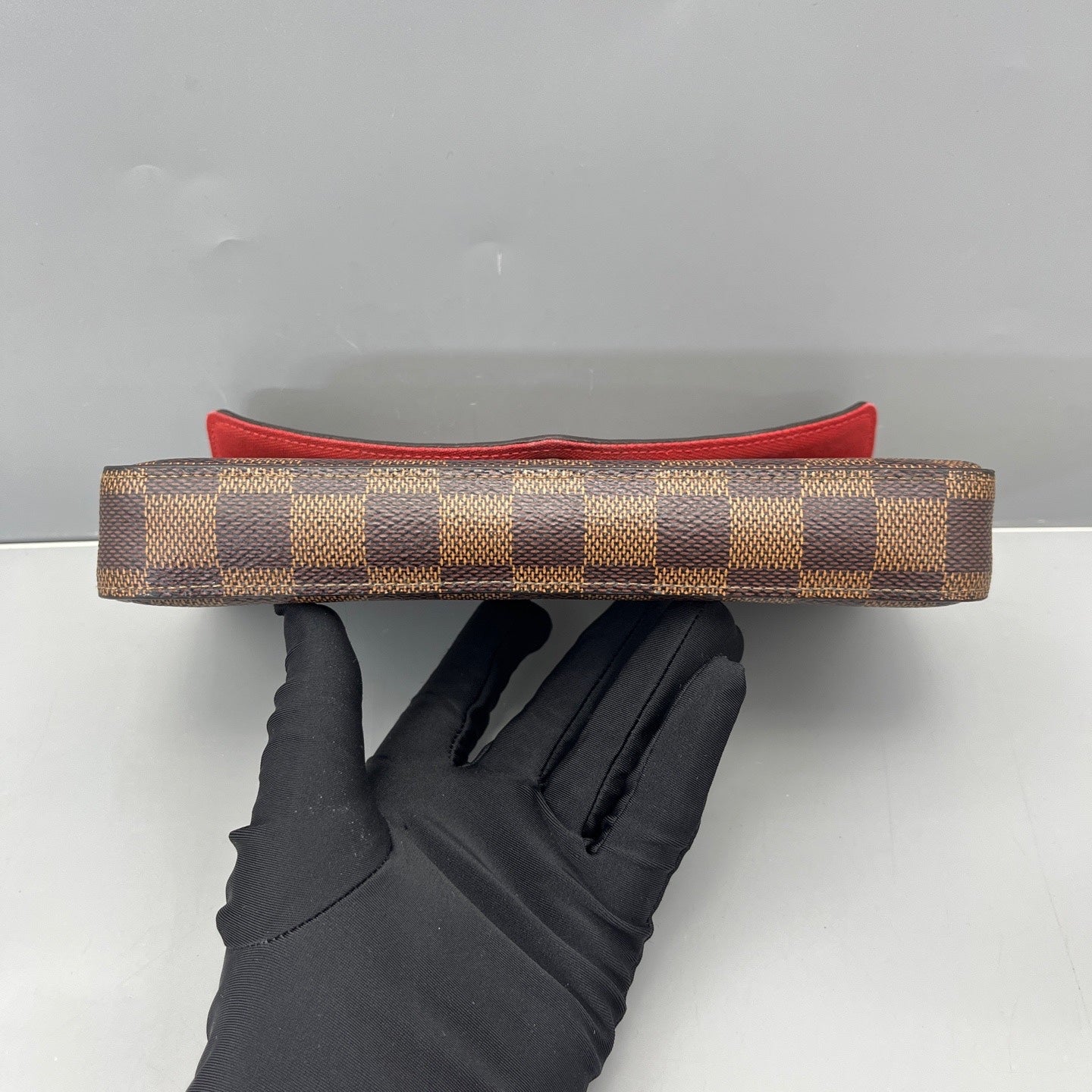 Louis Vuitton - Other - Leather - Brown - (small)