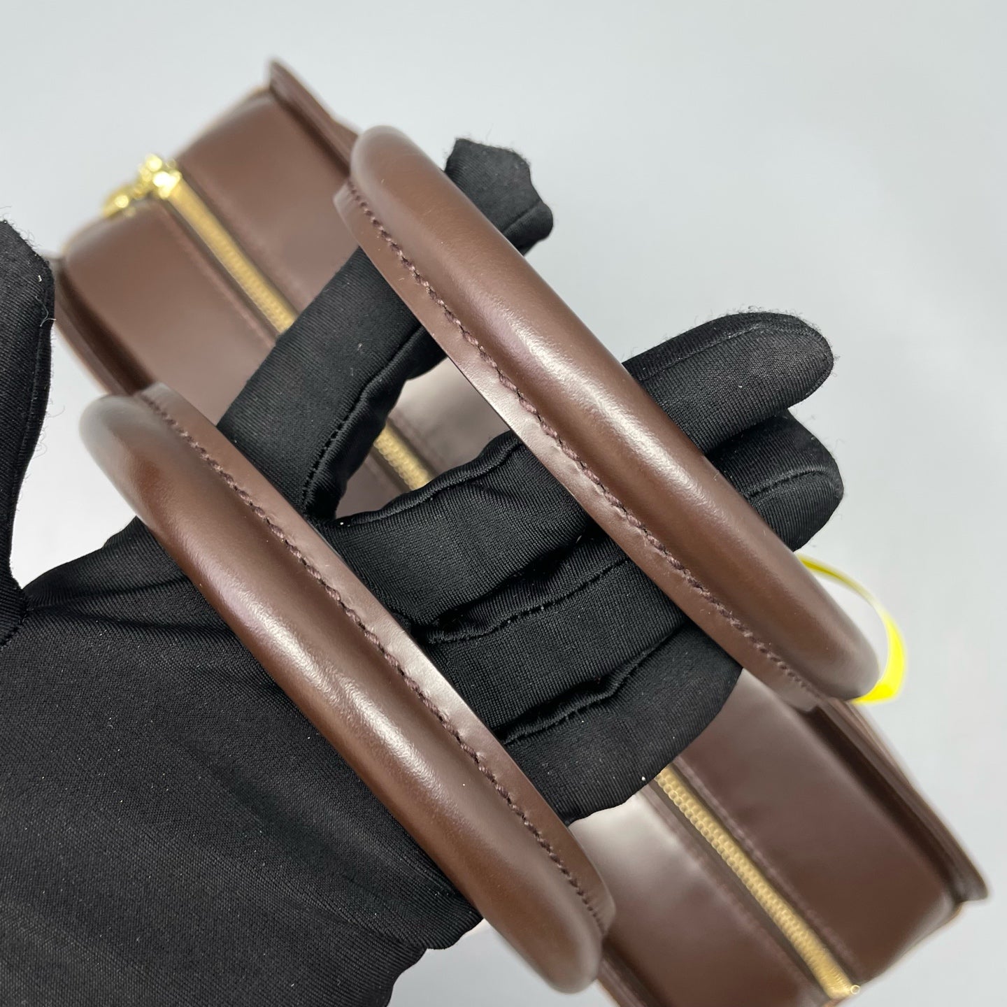 Louis Vuitton - Other - Leather - Brown - (Small)