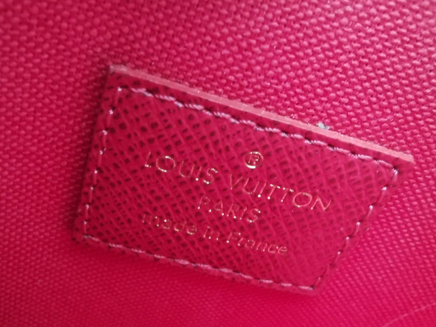 Louis Vuitton - Other - Leather - Brown - (small)