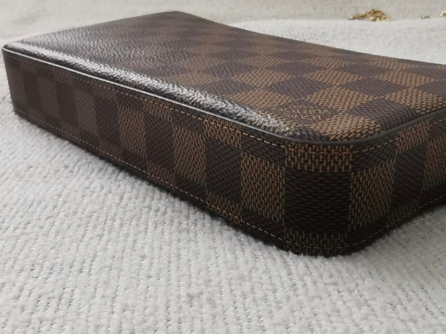 Louis Vuitton - Other - Leather - Brown - (small)