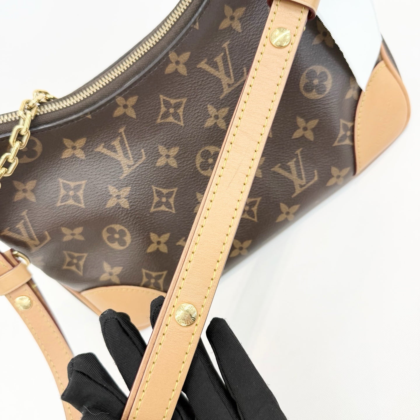 Louis Vuitton - Other - Leather - Brown - (small)