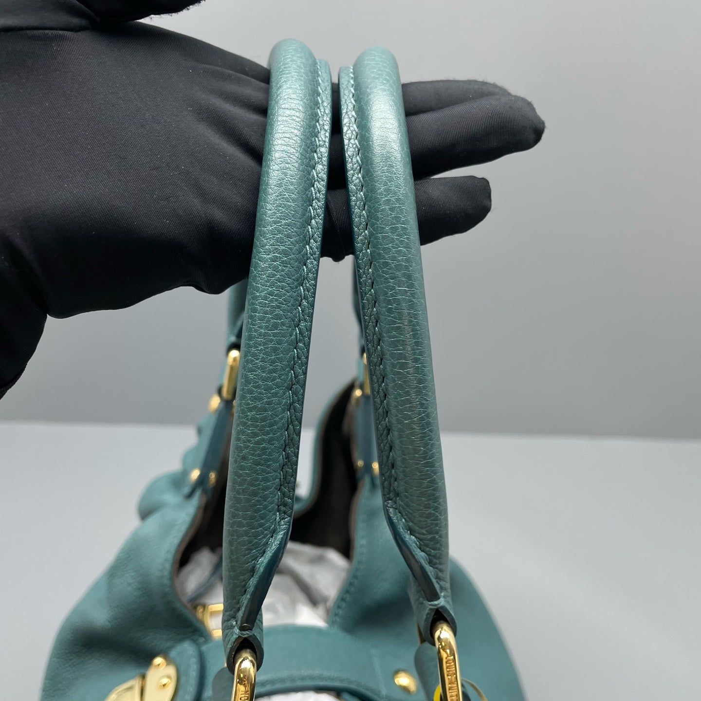 Louis Vuitton - Other - Leather - Green - (large)