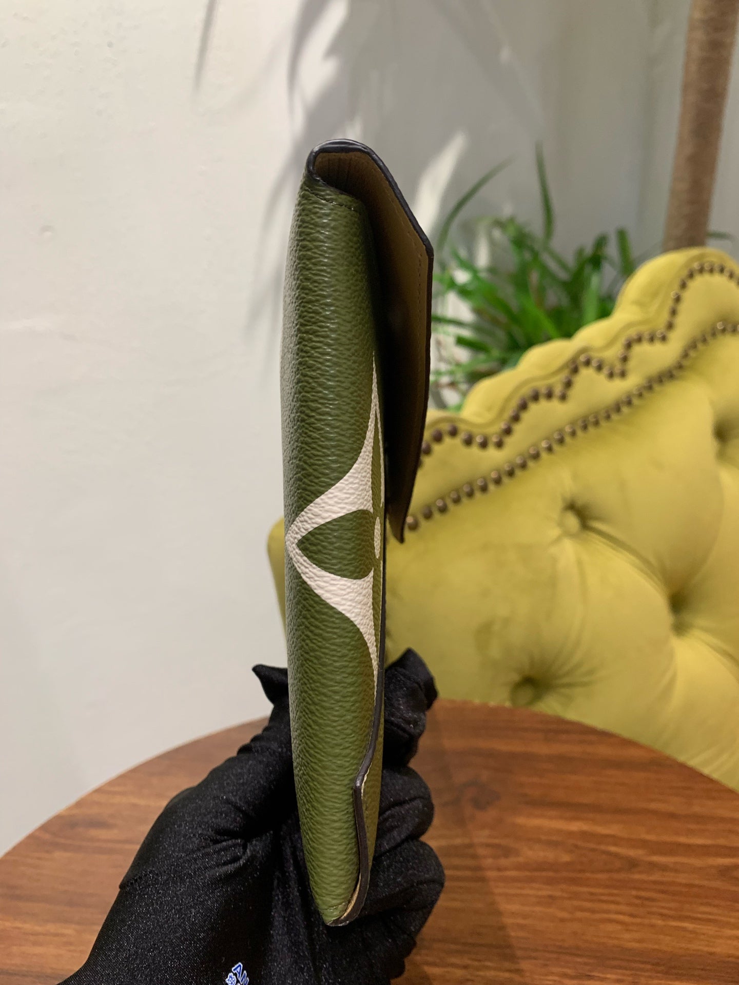 Louis Vuitton - Other - Leather - Green - (mini)