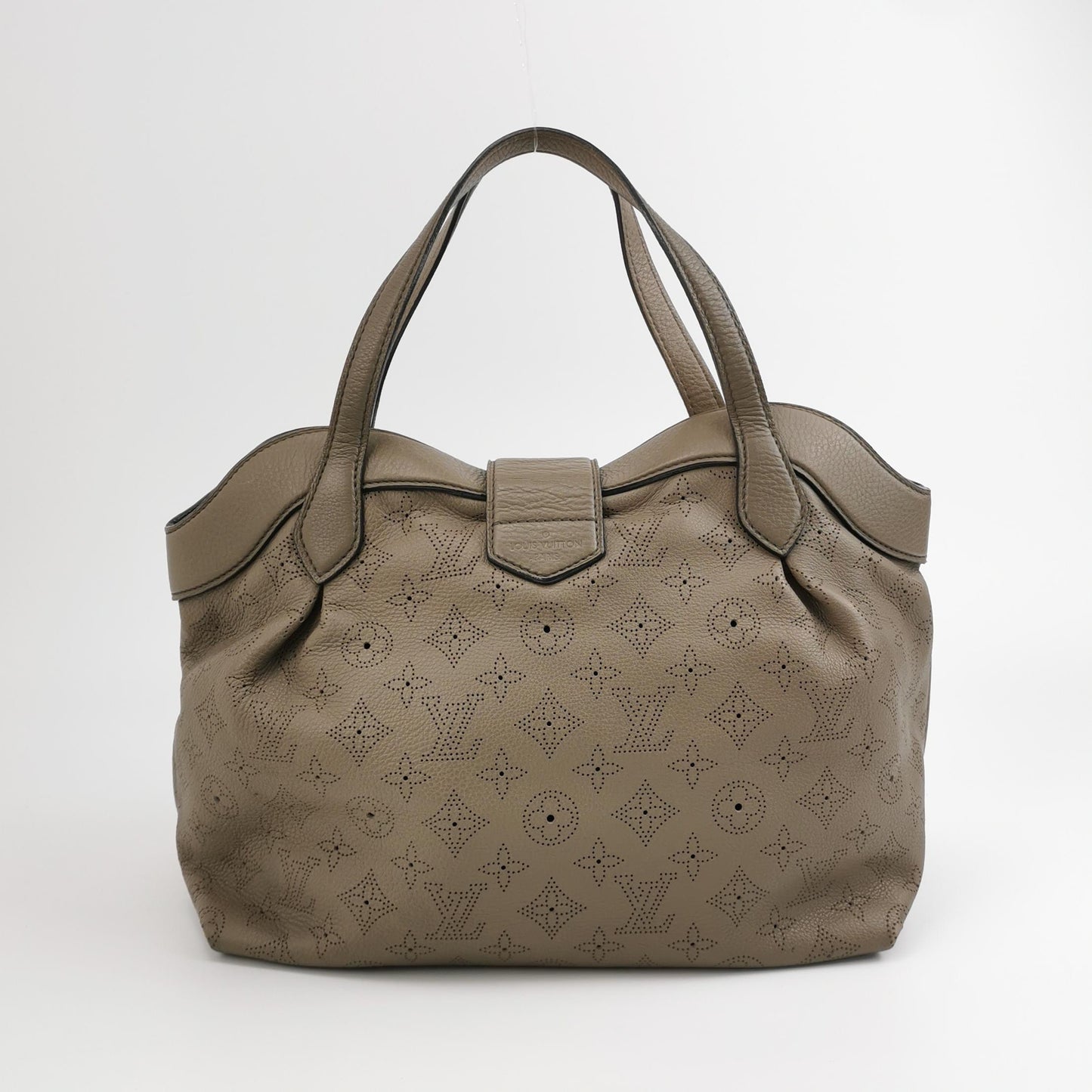 Louis Vuitton - Other - Leather - Grey - (medium)