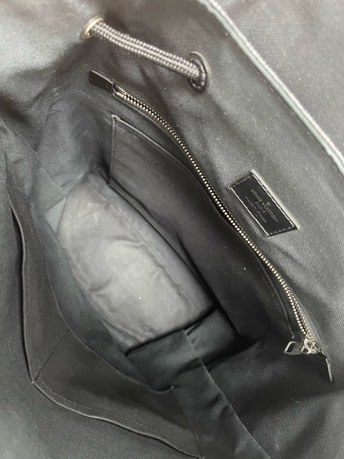 Louis Vuitton - Other - Leather - Grey - (medium)