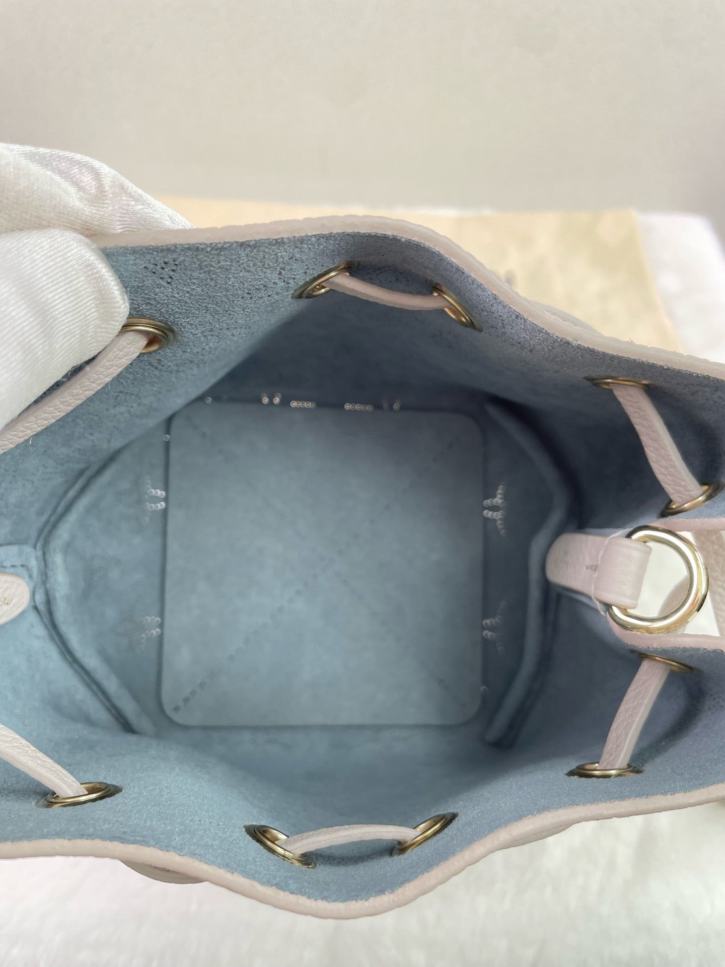 Louis Vuitton - Other - Leather - Grey - (mini)