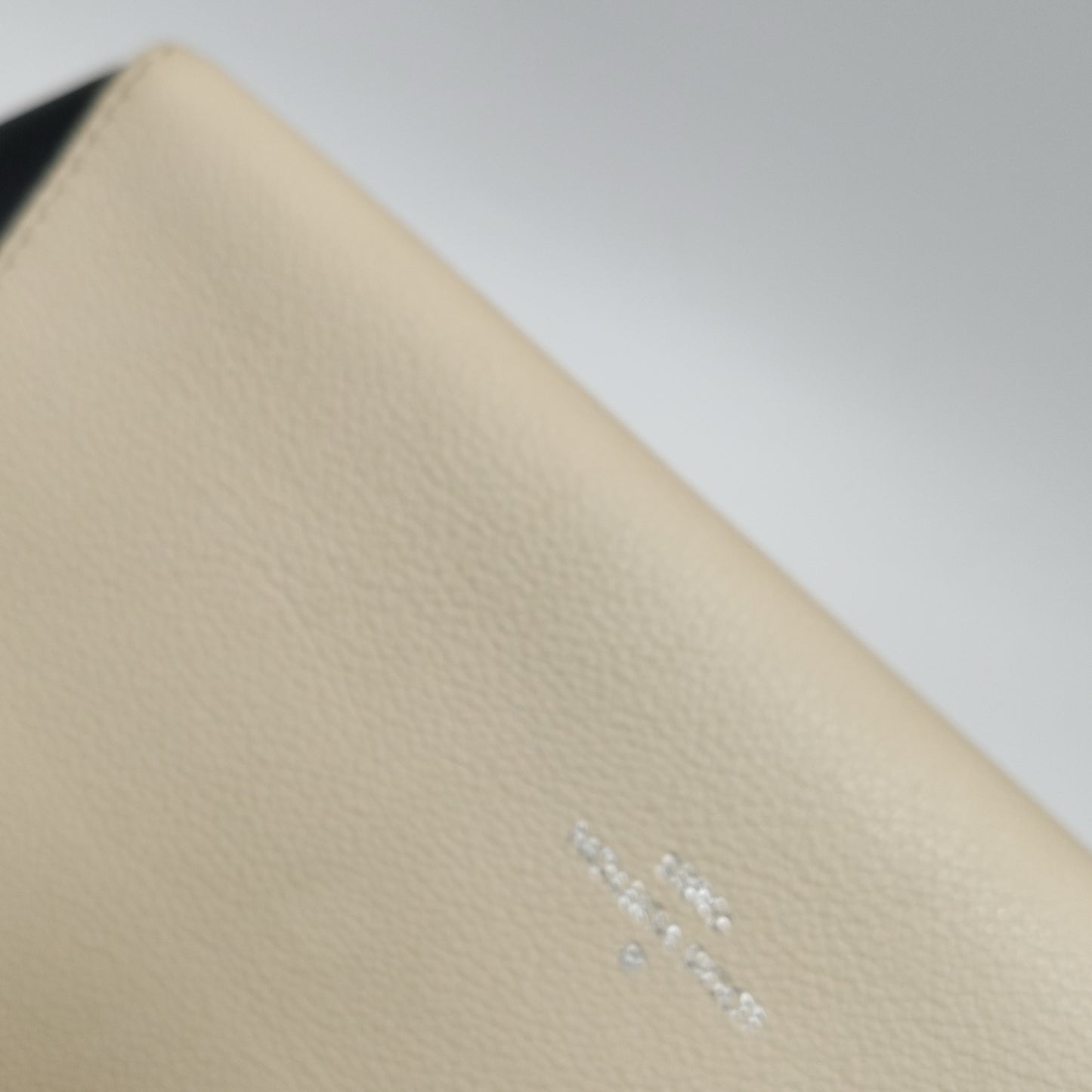 Louis Vuitton - Other - Leather - Multicolour - (large)