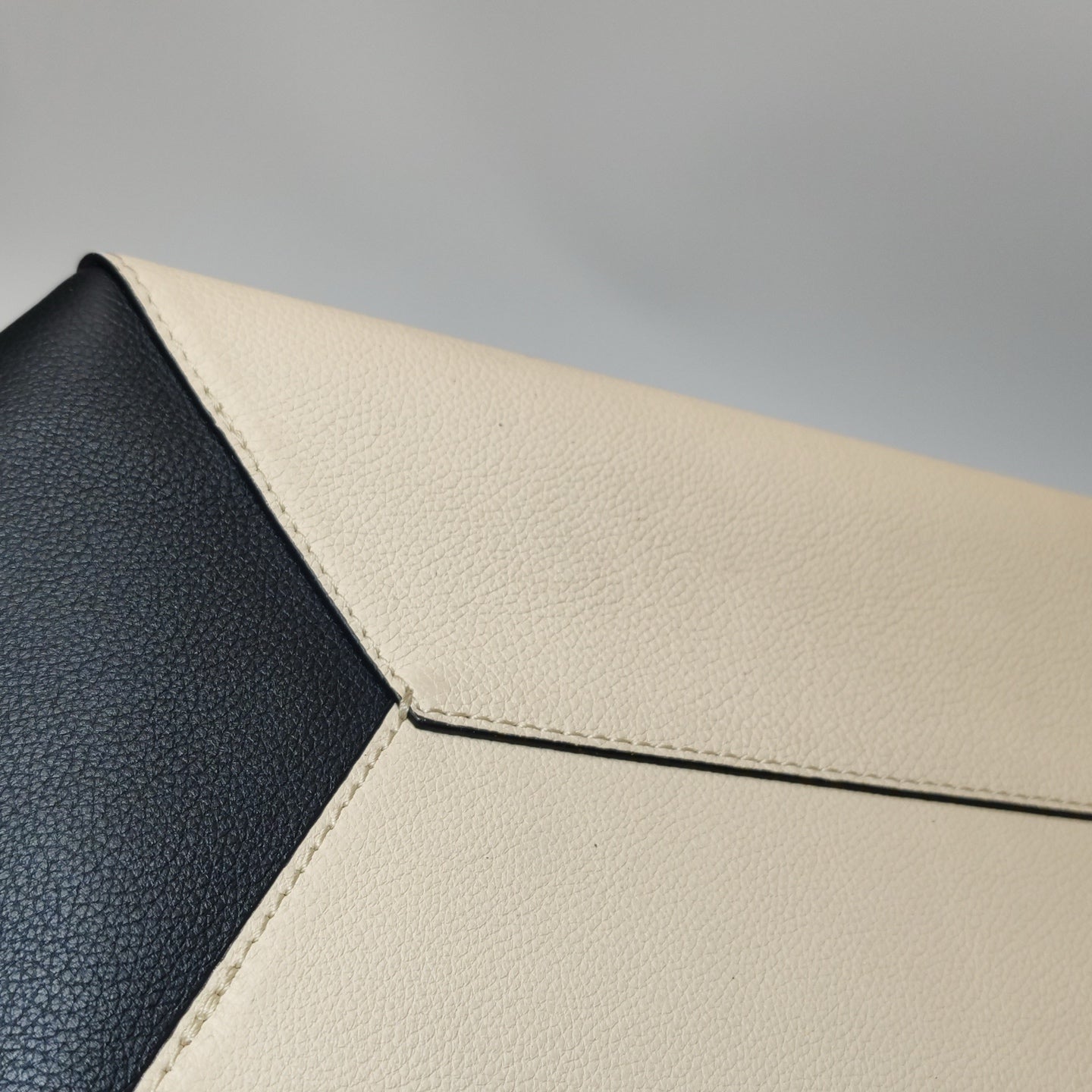 Louis Vuitton - Other - Leather - Multicolour - (large)