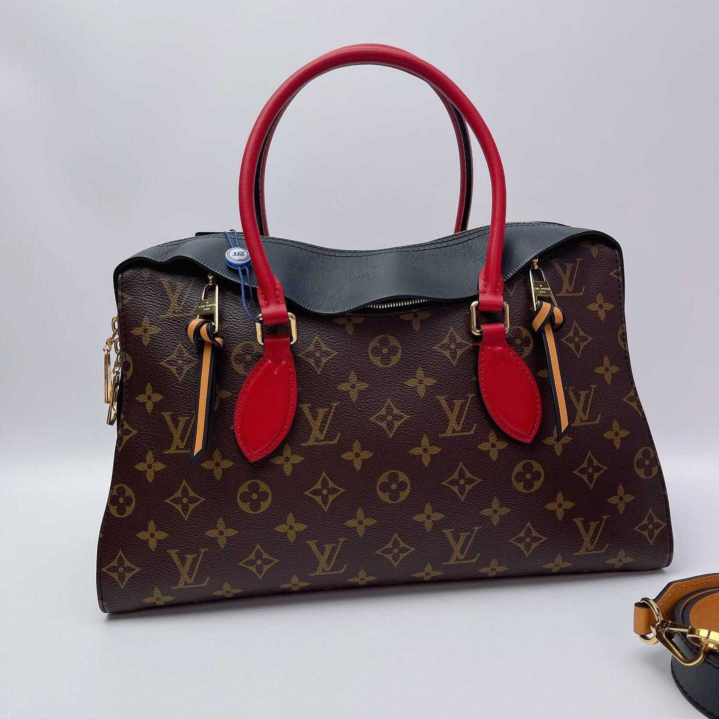 Louis Vuitton - Other - Leather - Multicolour - (medium)