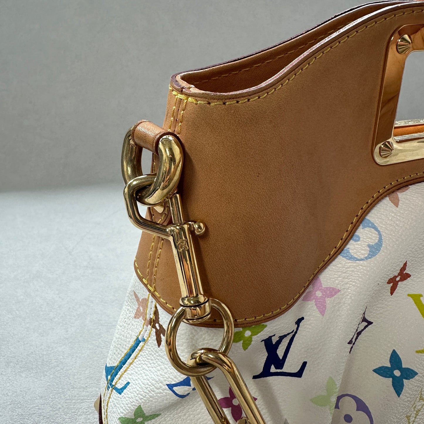 Louis Vuitton - Other - Leather - Multicolour - (medium)