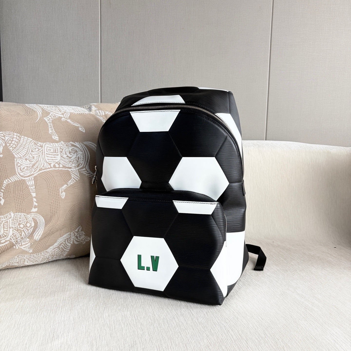 Louis Vuitton - Other - Leather - Multicolour - (medium)