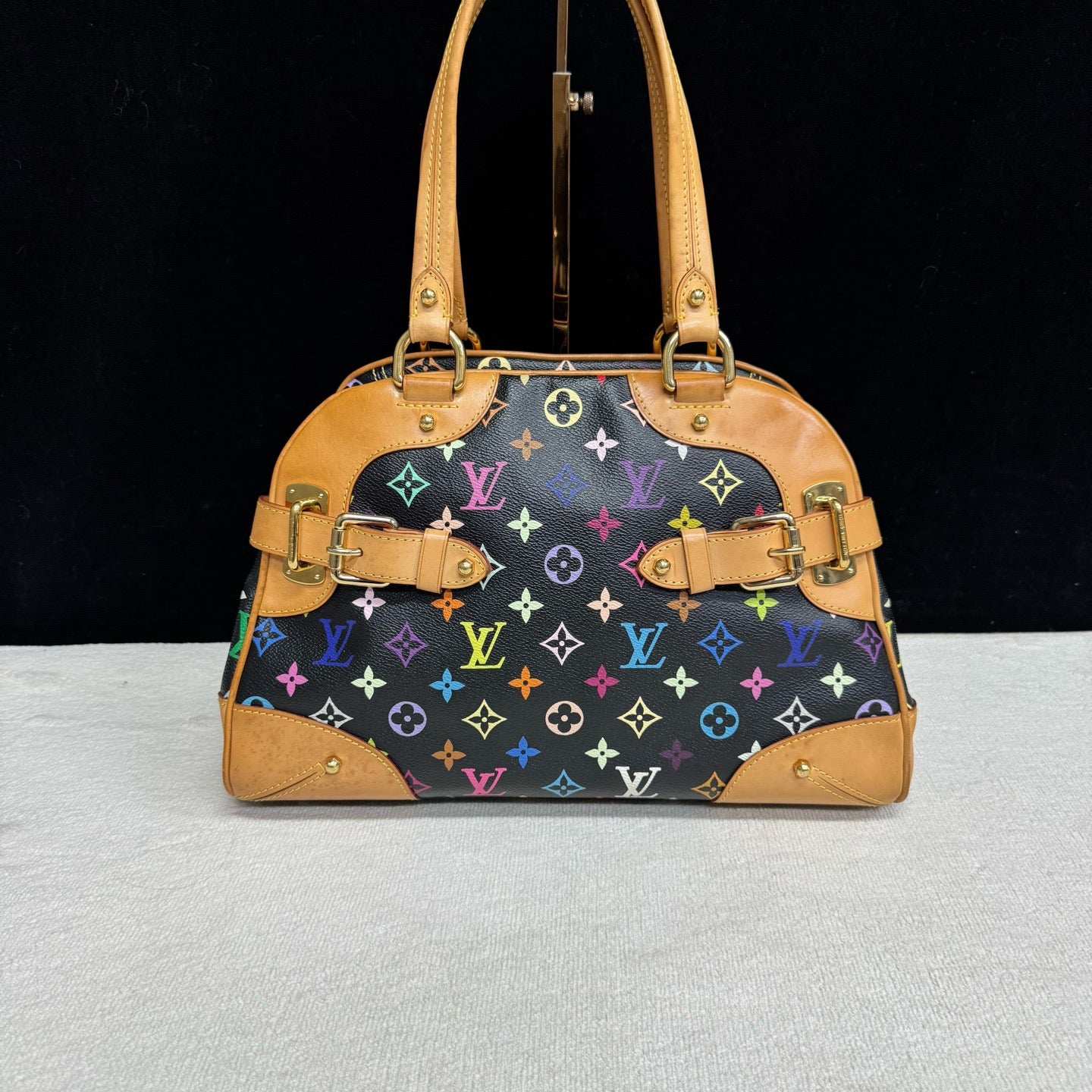 Louis Vuitton - Other - Leather - Multicolour - (medium)