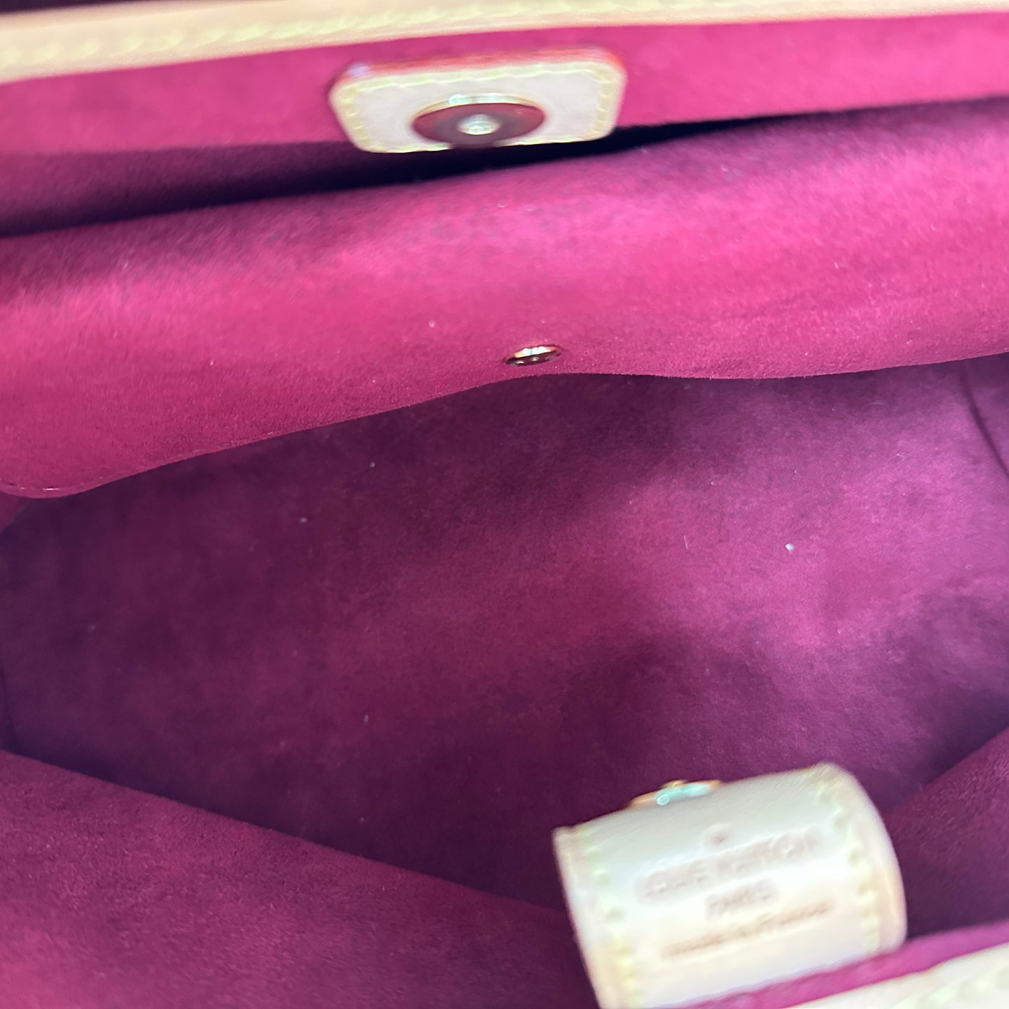 Louis Vuitton - Other - Leather - Multicolour - (medium)