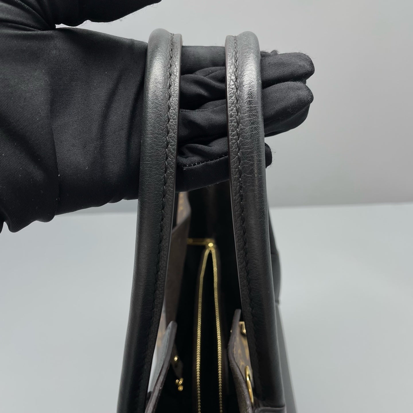 Louis Vuitton - Other - Leather - Multicolour - (medium)