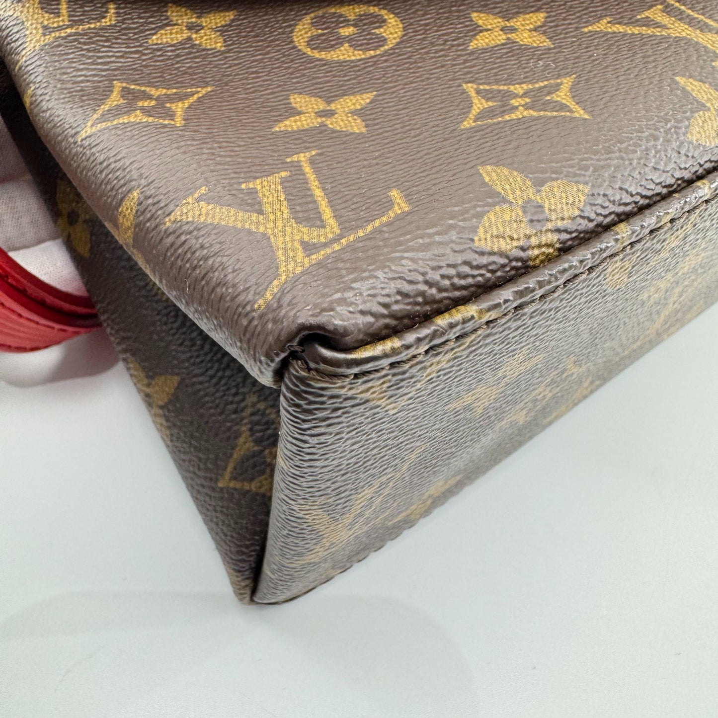 Louis Vuitton - Other - Leather - Multicolour - (medium)