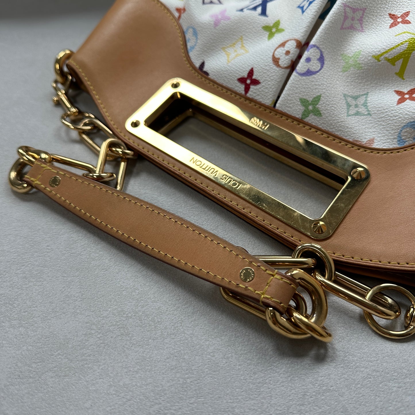 Louis Vuitton - Other - Leather - Multicolour - (medium)