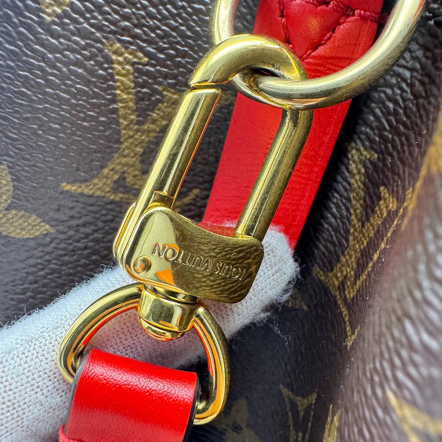 Louis Vuitton - Other - Leather - Multicolour - (medium)