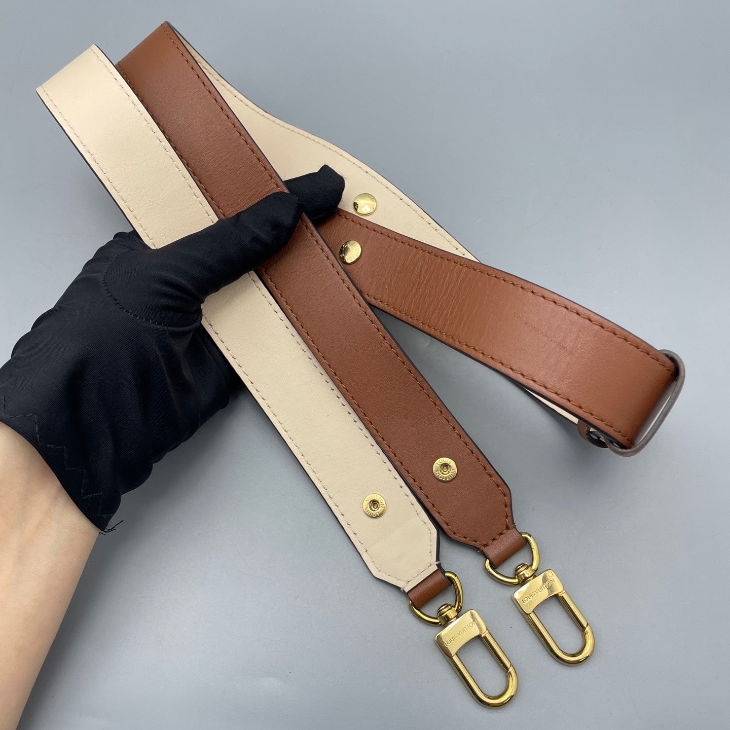 Louis Vuitton - Other - Leather - Multicolour - (Medium)