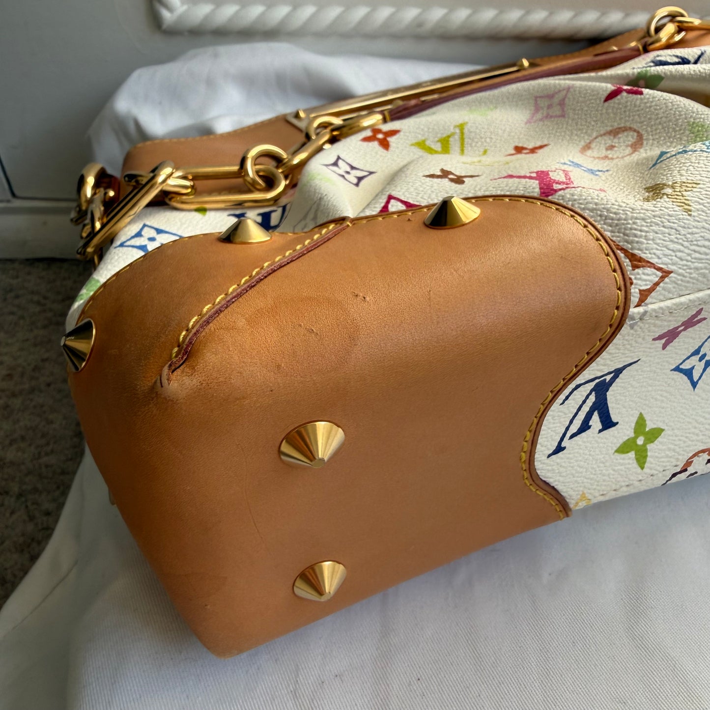 Louis Vuitton - Other - Leather - Multicolour - (medium)