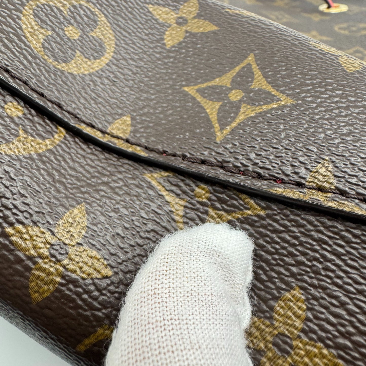 Louis Vuitton - Other - Leather - Multicolour - (medium)