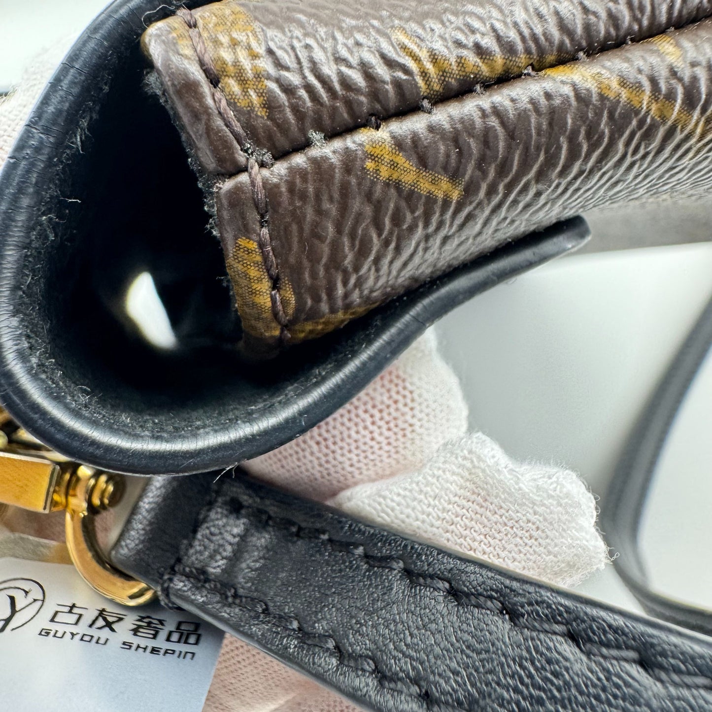 Louis Vuitton - Other - Leather - Multicolour - (mini)