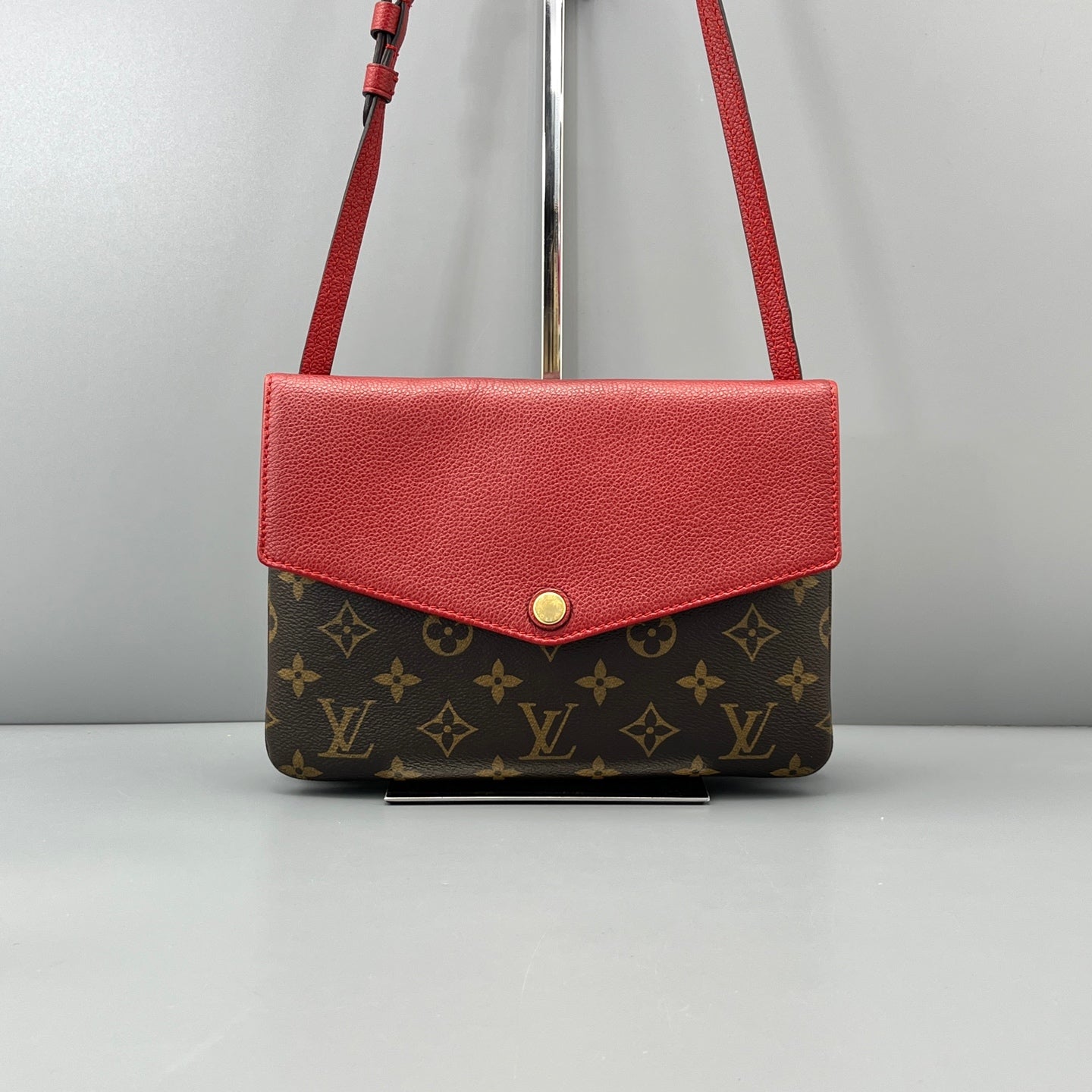 Louis Vuitton - Other - Leather - Multicolour - (small)
